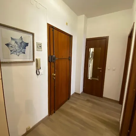 Casa Silvia A Pochi Passi Dal Mare Di *