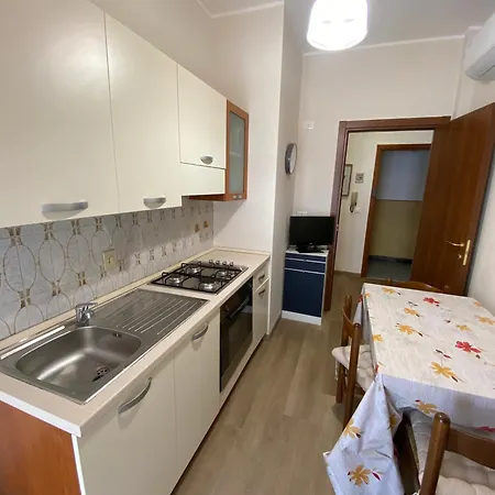 Апартаменты Casa Silvia A Pochi Passi Dal Mare Di *